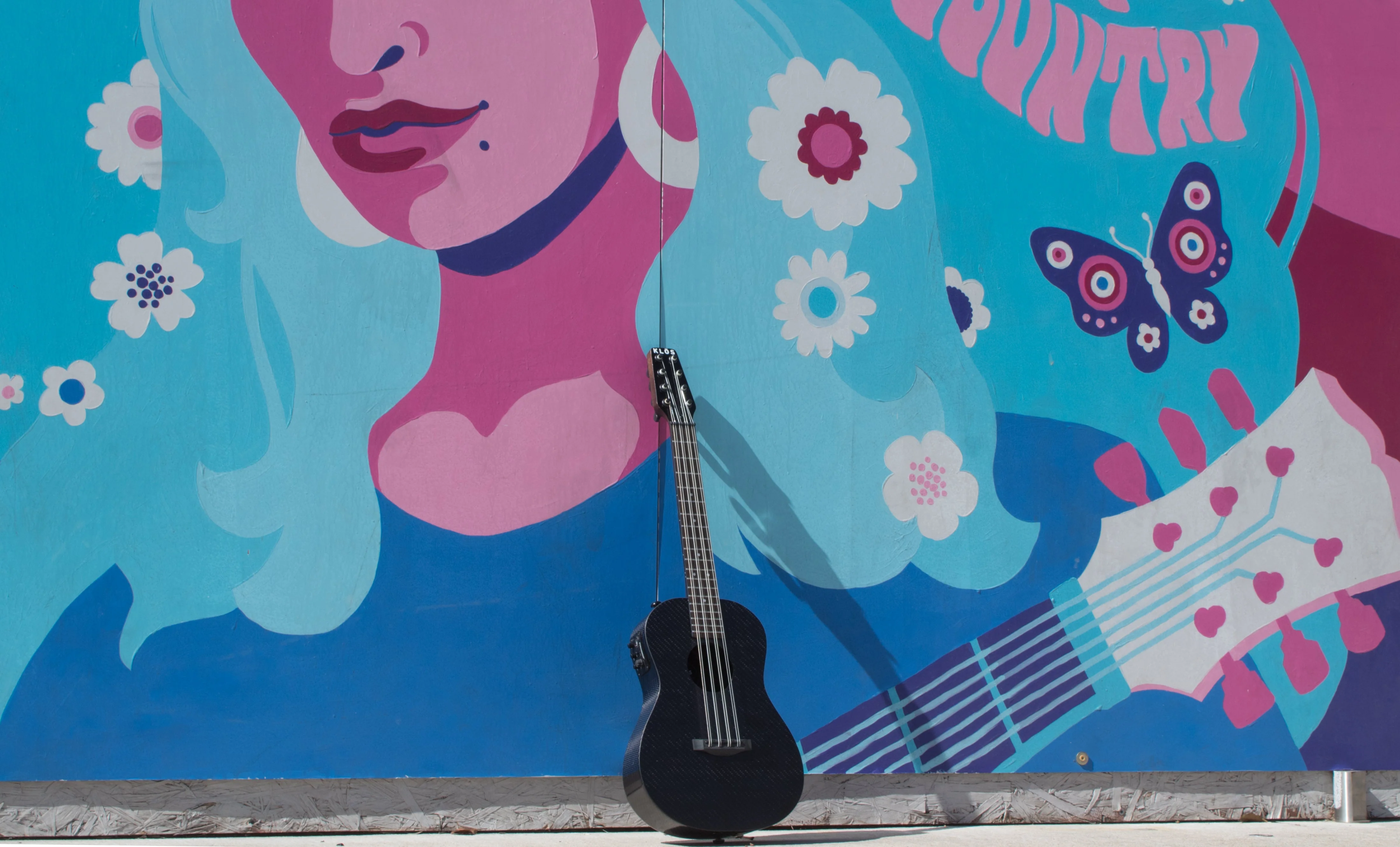 8 String Tenor Ukulele (Refurbished) - Image 3